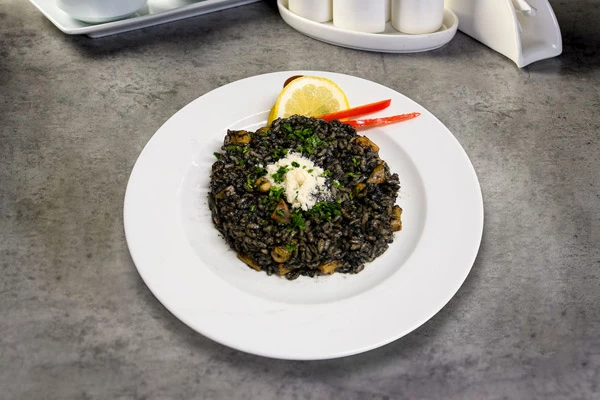 CRNI RIŽOTO OD SIPE